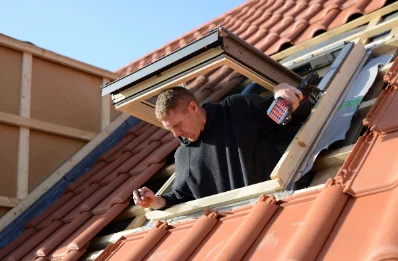 Pose de fenêtres de toit Velux à Cellettes